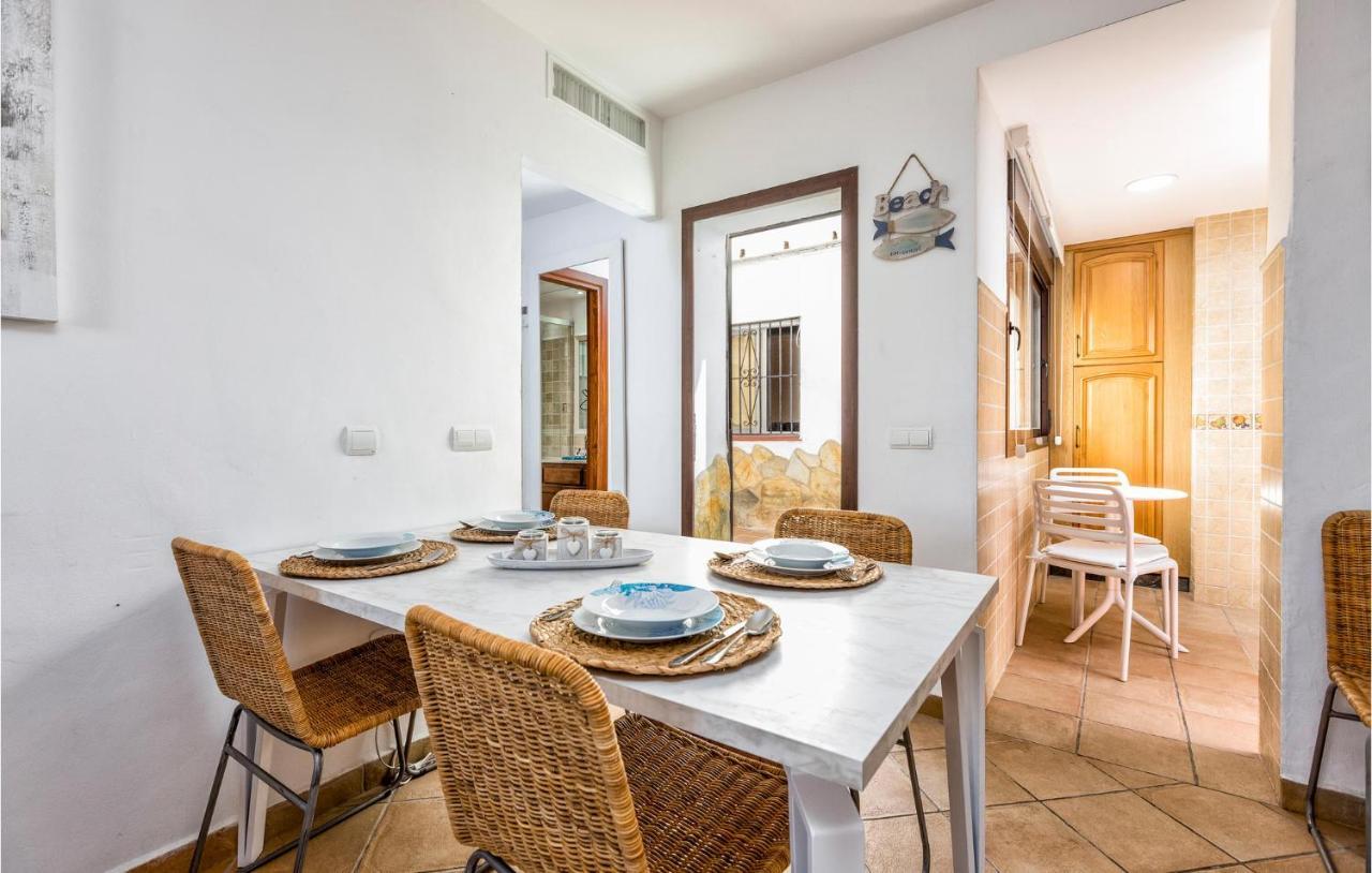 Gorgeous Home In Marbella With Kitchen Bagian luar foto